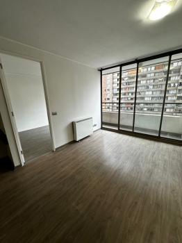 Morandé / Metro Santa Ana 